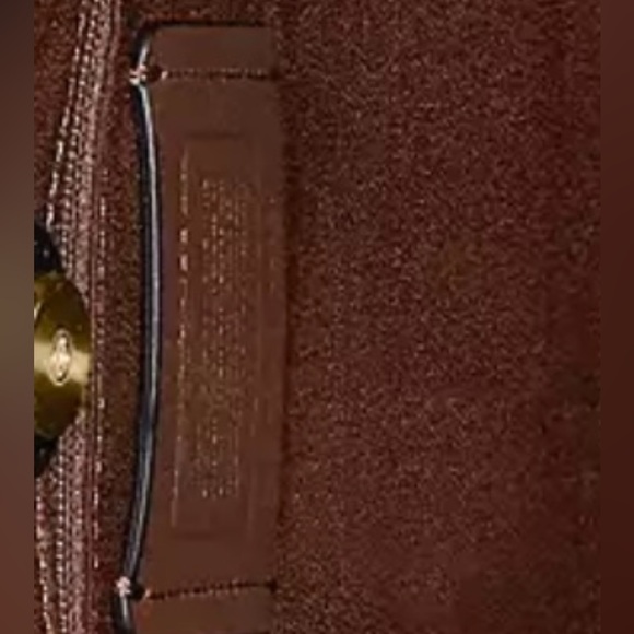 NEW COACH Kristy Shoulder Bag In Blocked Signature Canvas - Picture 8 of 8